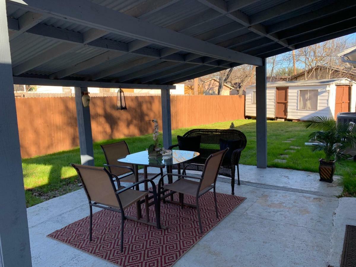 Oasis Near Dfw Airport With Mediterranean Setting 歐文 外观 照片