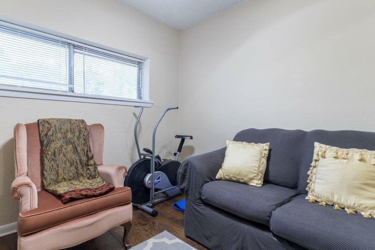 Oasis Near Dfw Airport With Mediterranean Setting 歐文 外观 照片